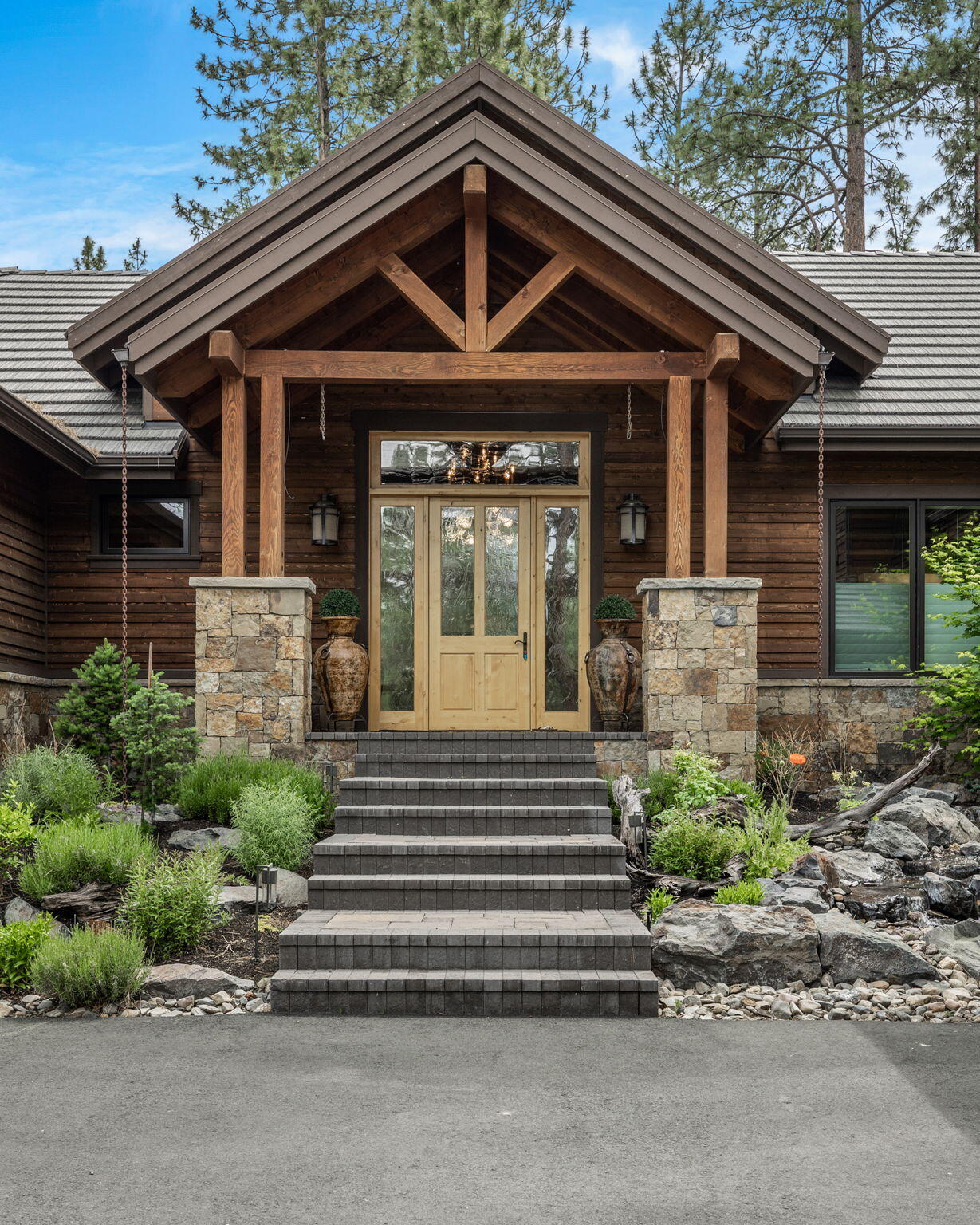 Broken Top - Residential