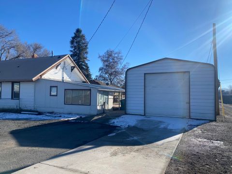 Tiny photo for 332 N Madison Street, Merrill, OR 97633 (MLS # 220213763)