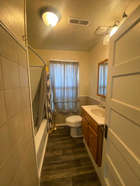 Tiny photo for 332 N Madison Street, Merrill, OR 97633 (MLS # 220213763)