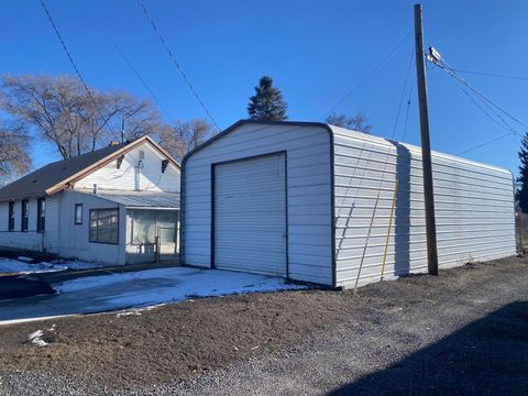 Tiny photo for 332 N Madison Street, Merrill, OR 97633 (MLS # 220213763)