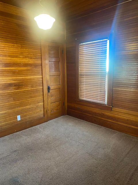 Tiny photo for 332 N Madison Street, Merrill, OR 97633 (MLS # 220213763)