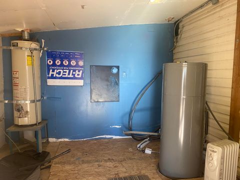 Tiny photo for 332 N Madison Street, Merrill, OR 97633 (MLS # 220213763)