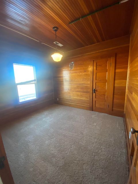 Tiny photo for 332 N Madison Street, Merrill, OR 97633 (MLS # 220213763)