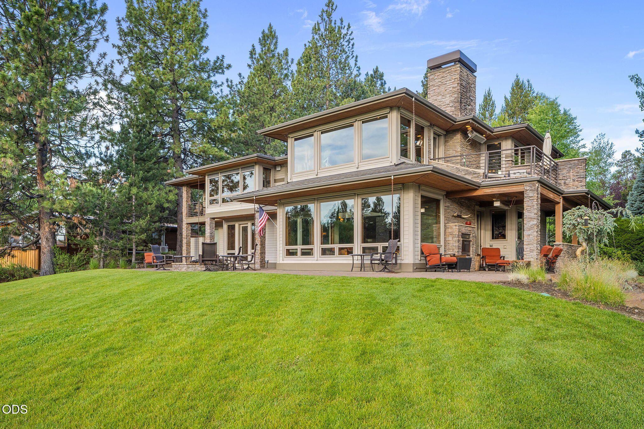 56680 Lunar Drive
