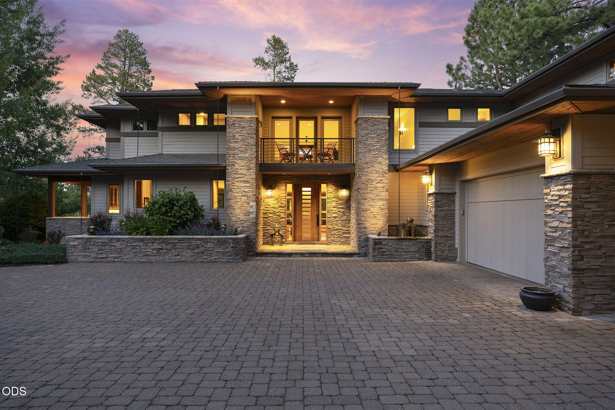56680 Lunar Drive