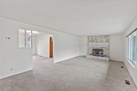 Tiny photo for 3400 Neamar Drive, Grants Pass, OR 97527 (MLS # 220213834)