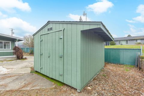 Tiny photo for 3400 Neamar Drive, Grants Pass, OR 97527 (MLS # 220213834)