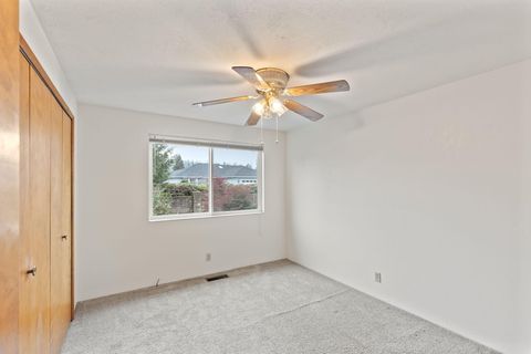 Tiny photo for 3400 Neamar Drive, Grants Pass, OR 97527 (MLS # 220213834)