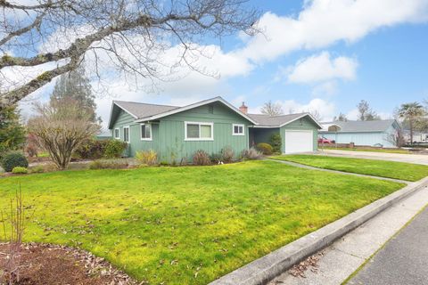 Tiny photo for 3400 Neamar Drive, Grants Pass, OR 97527 (MLS # 220213834)