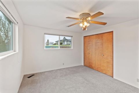 Tiny photo for 3400 Neamar Drive, Grants Pass, OR 97527 (MLS # 220213834)