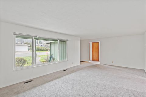 Tiny photo for 3400 Neamar Drive, Grants Pass, OR 97527 (MLS # 220213834)