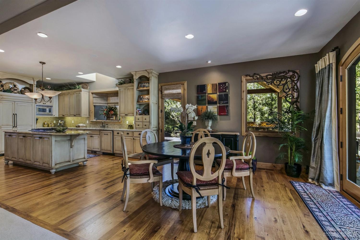 Skyliner Summit - Residential