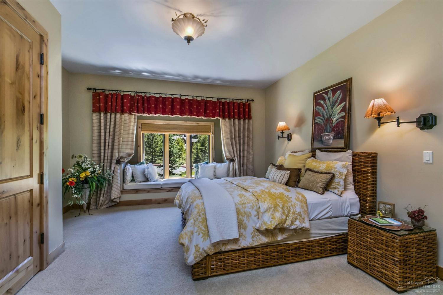 Skyliner Summit - Residential