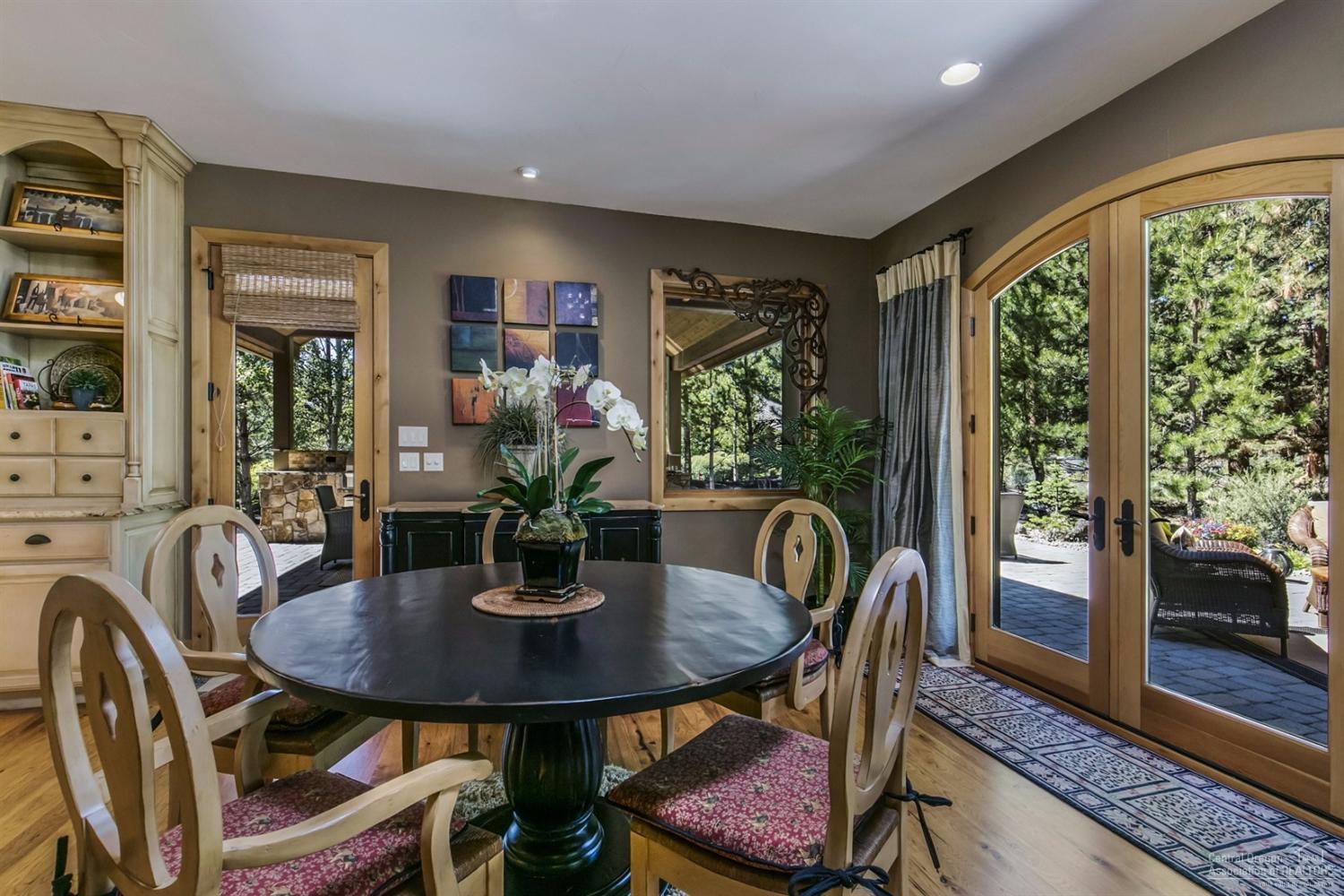 Skyliner Summit - Residential