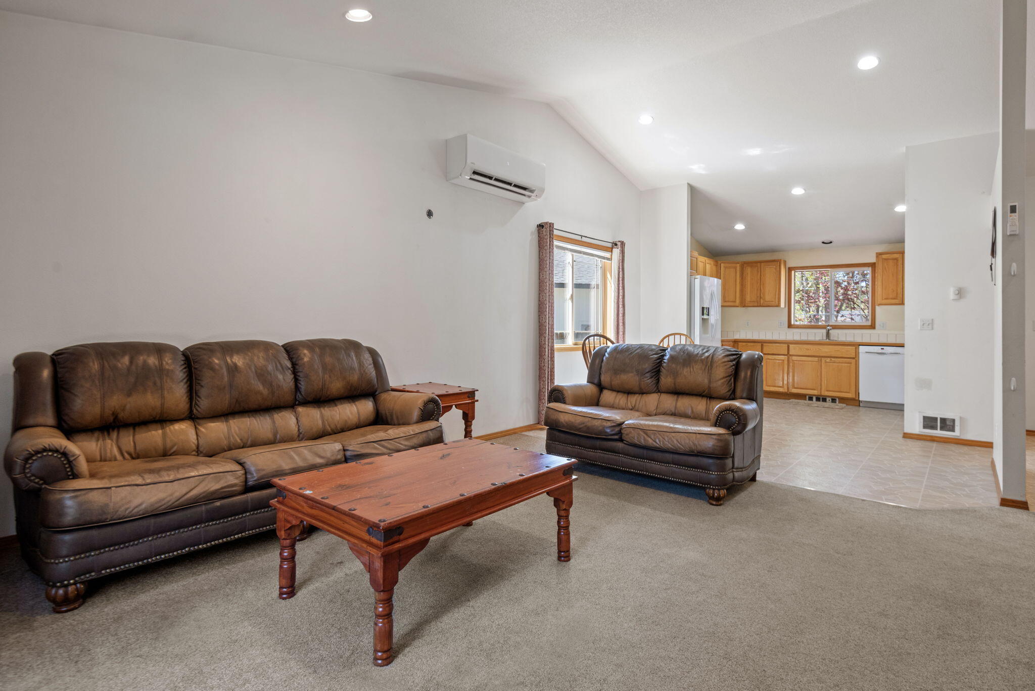 2550 NE Cordata Place