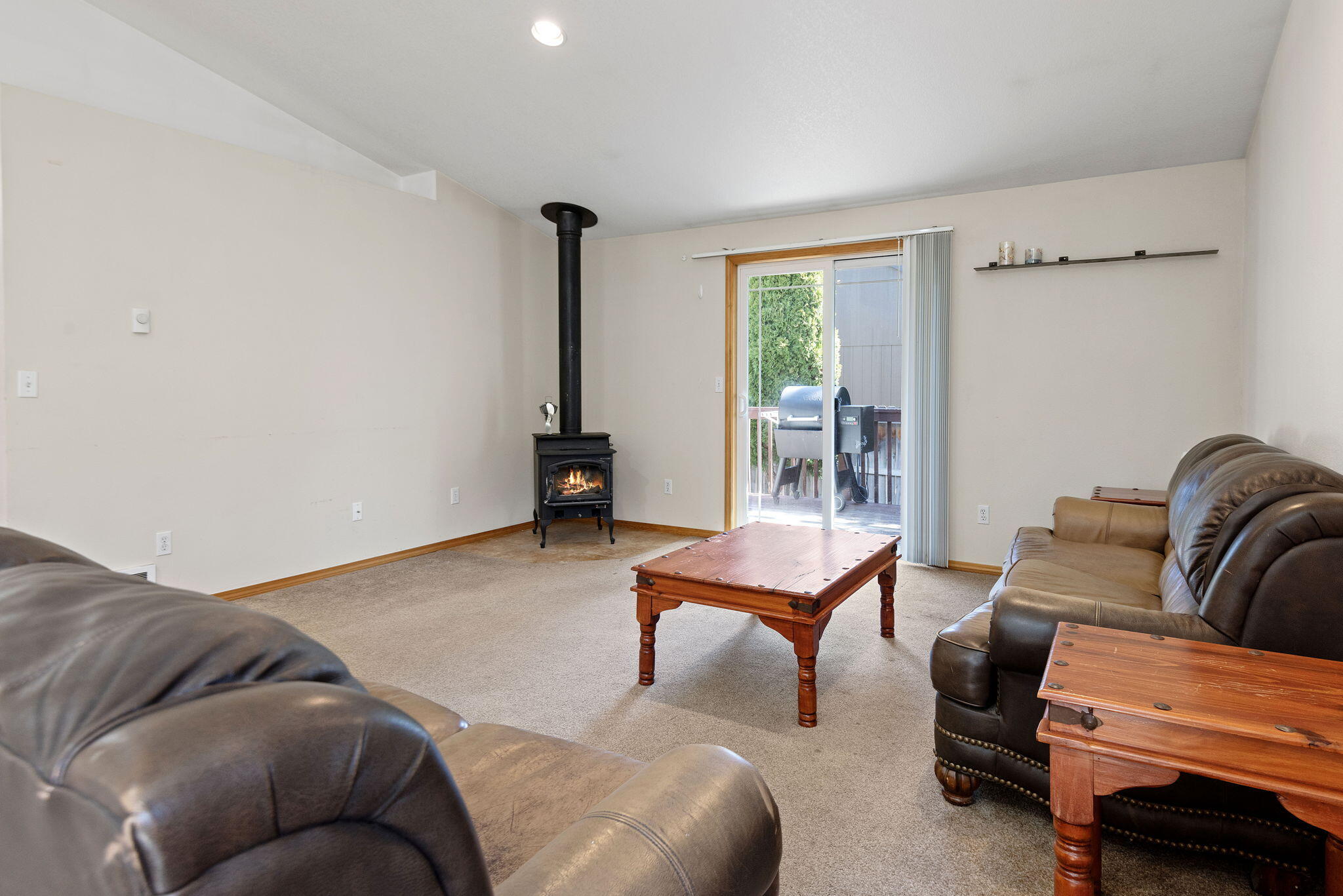 2550 NE Cordata Place