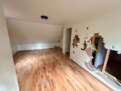 Tiny photo for 198 Coyote Creek Road, Wolf Creek, OR 97497 (MLS # 220212000)