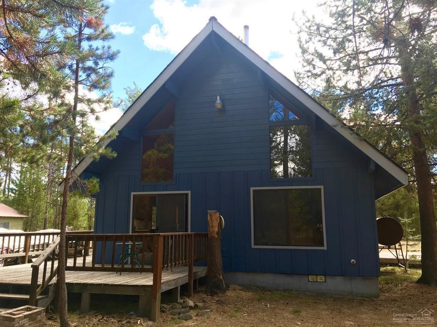 Seller is willing to contribute up to 3% towards closing cost or repairs with full price offer Close to National Forest just minutes to Town. Near the High Lakes, Little and Big Deschutes Rivers. Wonderful area for Hunting, Fishing, 15 minutes to Sun River 30 minutes to Bend. 3 Bedrooms, 2 Baths 1660 SF. Stick Built Chalet Two Story with high open beamed vaulted ceilings and lots of interior wood accents. Monitor Oil Heater and the Wood Stove is certified.