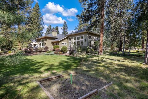 Tiny photo for 16923 Royal Coachman Drive, Sisters, OR 97759 (MLS # 220219628)
