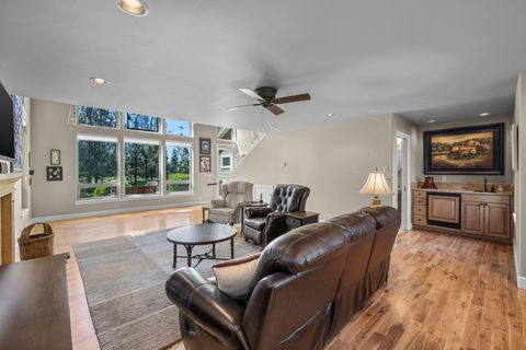 Tiny photo for 16923 Royal Coachman Drive, Sisters, OR 97759 (MLS # 220219628)