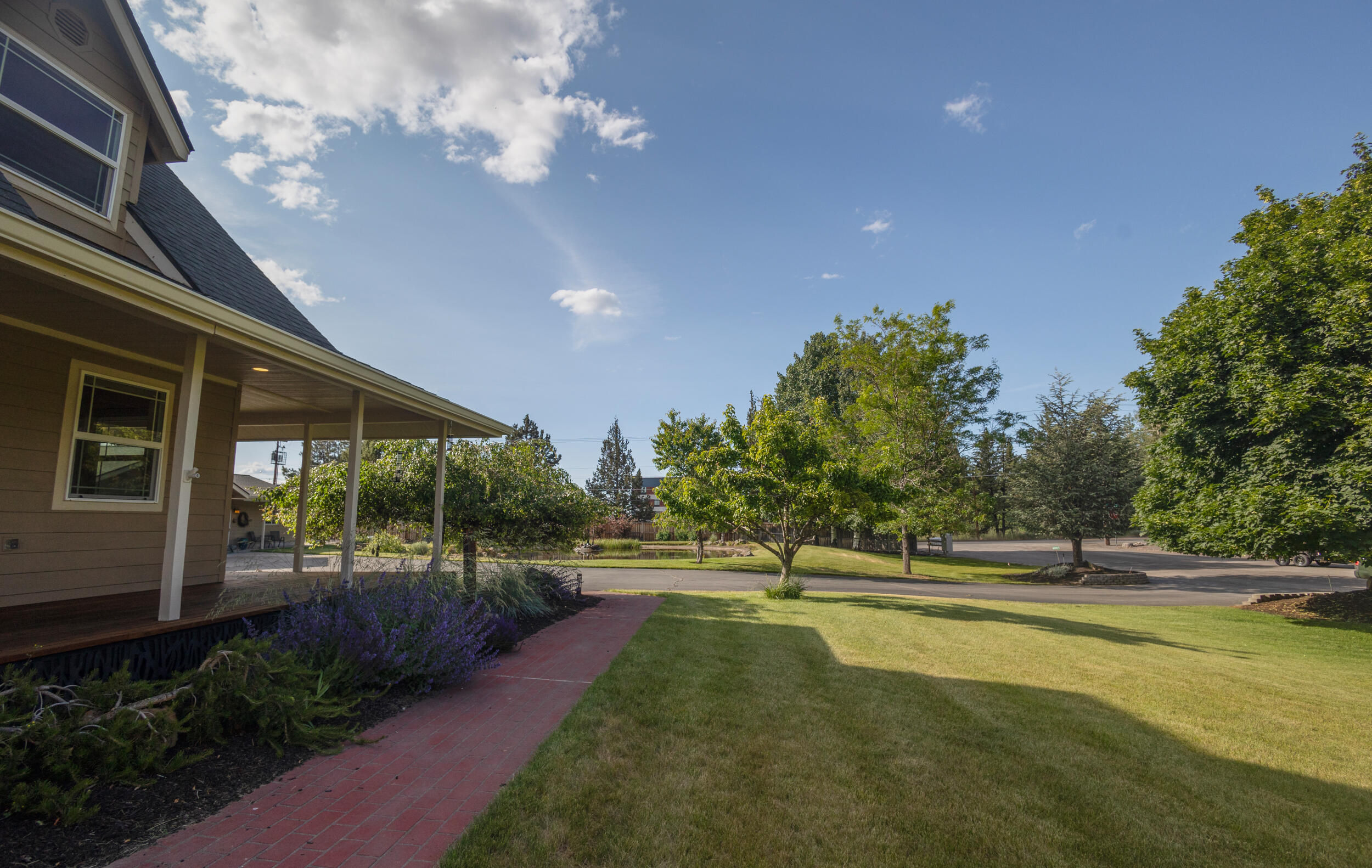 Skyview Terr - Residential