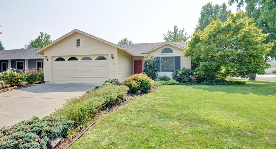 Lovely three (3) bedroom two (2) bath home ready to move into. Living room, family room with vaulted ceiling and dining area. Inside laundry room. Large master bedroom with walk-in closet and dual vanities in the master bath. Located in a excellent neighborhood within Griffin Creek school boundary. Two sheds in the backyard, one with electricity and a covered patio.