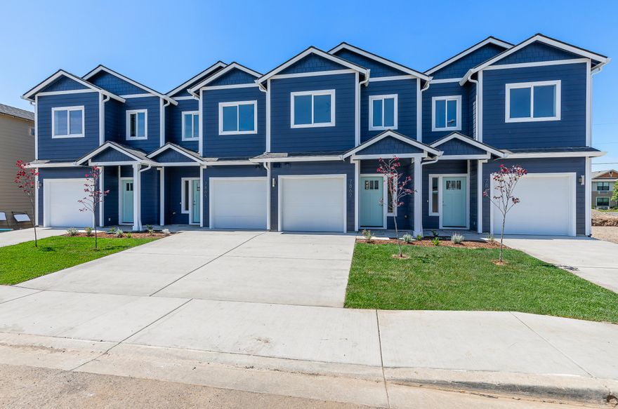 Fabulous new Townhomes built by Puma Investments, LLC offering beautiful contemporary finishes. 3 bedroom/2.5 bath 1586 sq ft. with a great floor plan & luxury upgrades throughout: Custom cabinets, quartz counters, tile backsplash, kitchen island with pendant lighting, gorgeous tile & waterproof laminate flooring, kitchen pantry, stainless appliances, 2 closets in the Master, extra storage, upstairs laundry, covered patio, and a 1 car garage. Estimated completion date April 31, 2021.