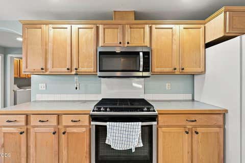 Tiny photo for 2067 NW Poplar Place, Redmond, OR 97756 (MLS # 220227406)