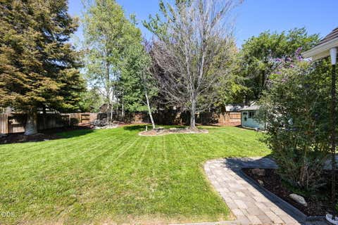 Tiny photo for 2067 NW Poplar Place, Redmond, OR 97756 (MLS # 220227406)