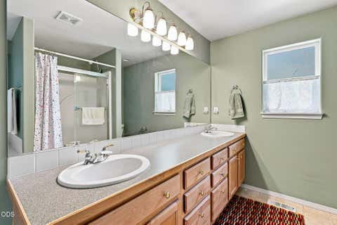 Tiny photo for 2067 NW Poplar Place, Redmond, OR 97756 (MLS # 220227406)