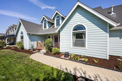 Tiny photo for 2067 NW Poplar Place, Redmond, OR 97756 (MLS # 220227406)