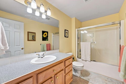 Tiny photo for 2067 NW Poplar Place, Redmond, OR 97756 (MLS # 220227406)