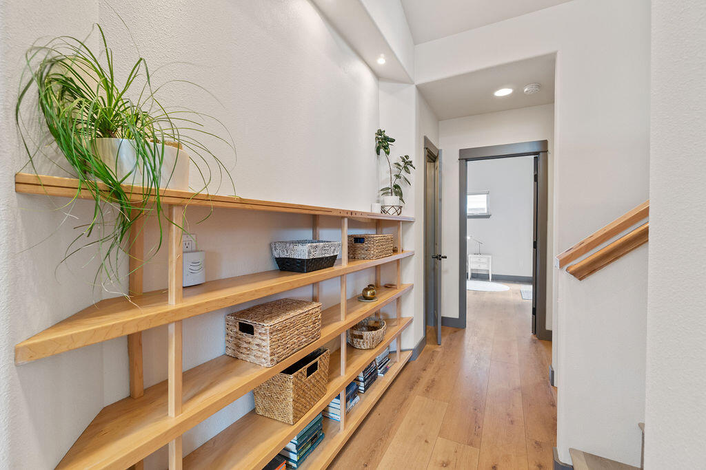 Awbrey Point - Residential