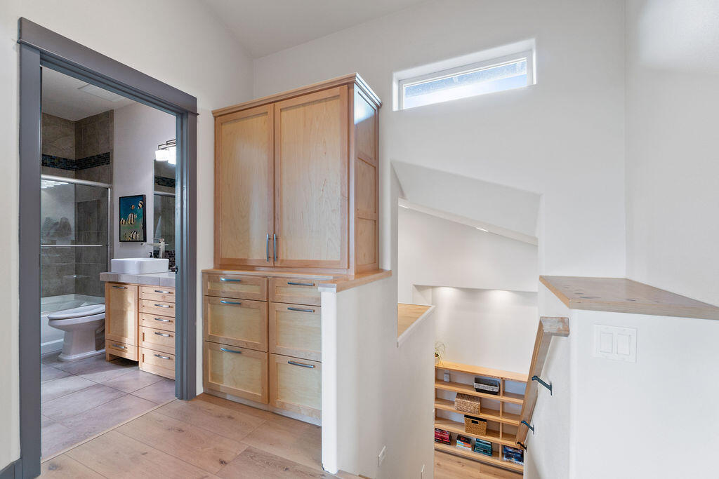 Awbrey Point - Residential