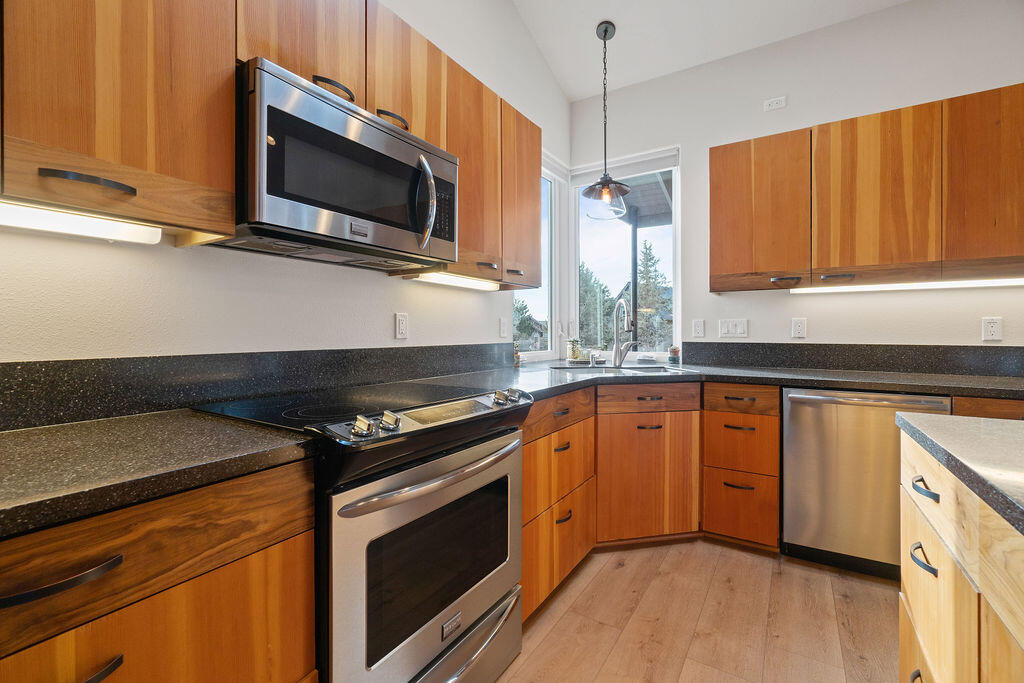 Awbrey Point - Residential