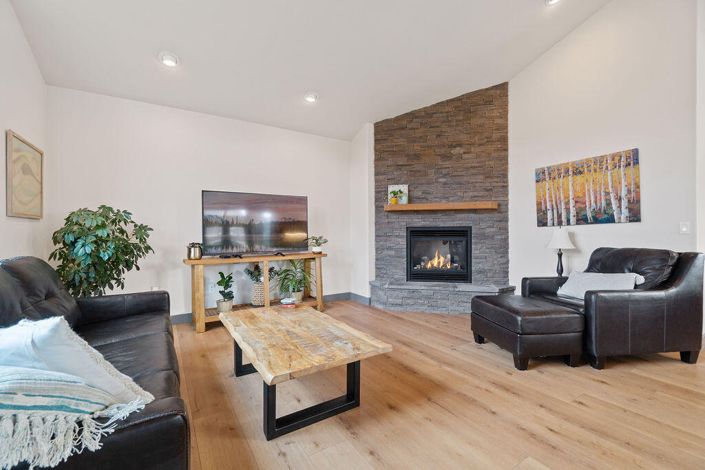 Awbrey Point - Residential