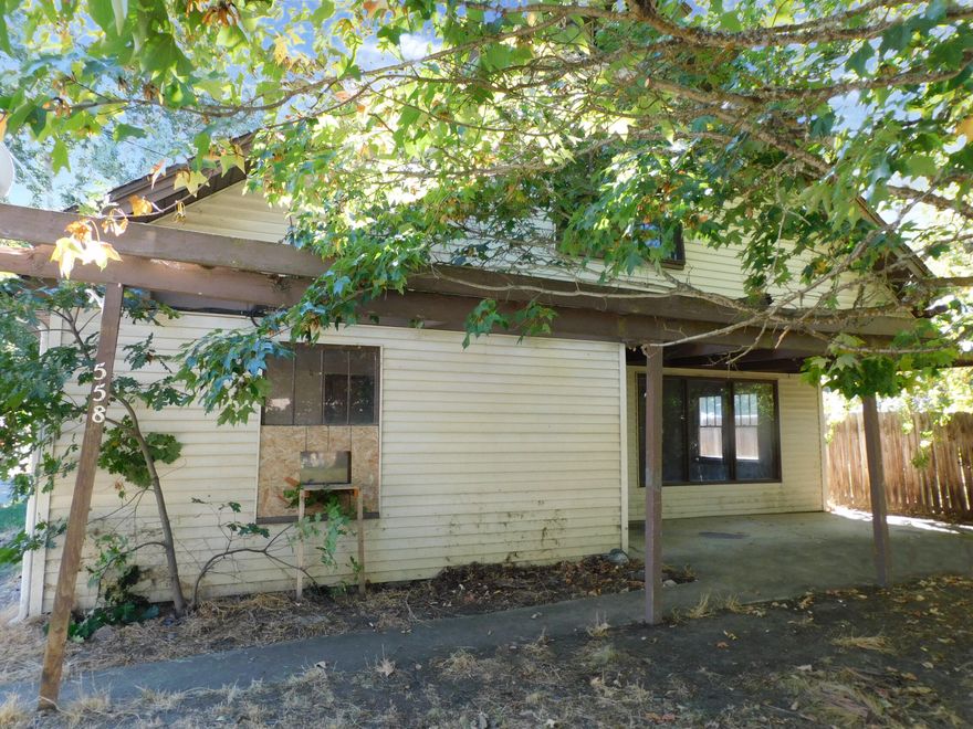 Located at the end of a non-through street. Close to 1/3 acre with an enormous backyard. The 2 BRs + the beginnings of a kitchen upstairs with a dedicated exterior separate entrance. Backs to golf course. Front & back patios. The spacious main kitchen could be made into something spectacular. Offers will be entertained after property has been exposed on the MLS for 7 calendar days. See Instructions.