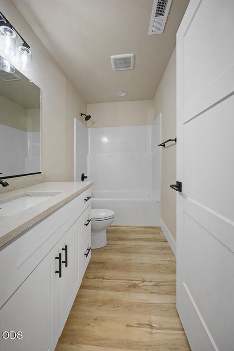 Tiny photo for 1155 Orange Blossom Drive #133, Klamath Falls, OR 97601 (MLS # 220224398)