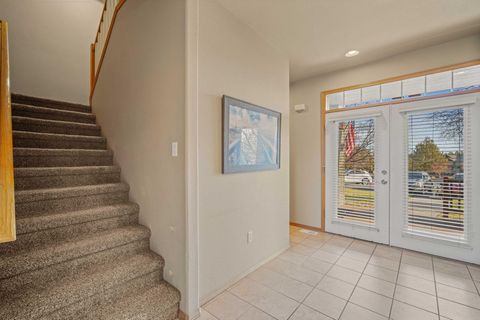 Tiny photo for 8540 Golden Pheasant Court, Redmond, OR 97756 (MLS # 220212391)