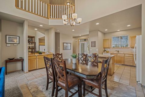 Tiny photo for 8540 Golden Pheasant Court, Redmond, OR 97756 (MLS # 220212391)