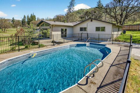 Tiny photo for 5700 Highway 238, Jacksonville, OR 97530 (MLS # 220219253)