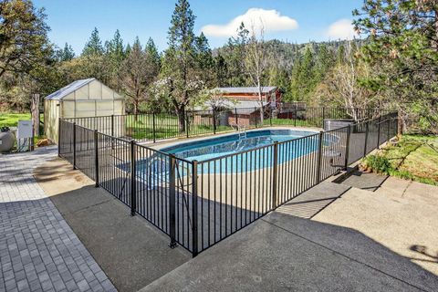Tiny photo for 5700 Highway 238, Jacksonville, OR 97530 (MLS # 220219253)