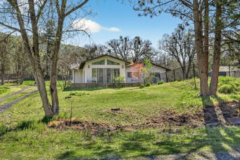 Tiny photo for 5700 Highway 238, Jacksonville, OR 97530 (MLS # 220219253)