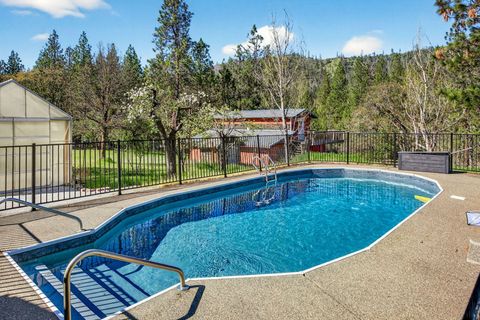 Tiny photo for 5700 Highway 238, Jacksonville, OR 97530 (MLS # 220219253)