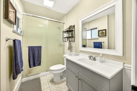 Tiny photo for 5700 Highway 238, Jacksonville, OR 97530 (MLS # 220219253)