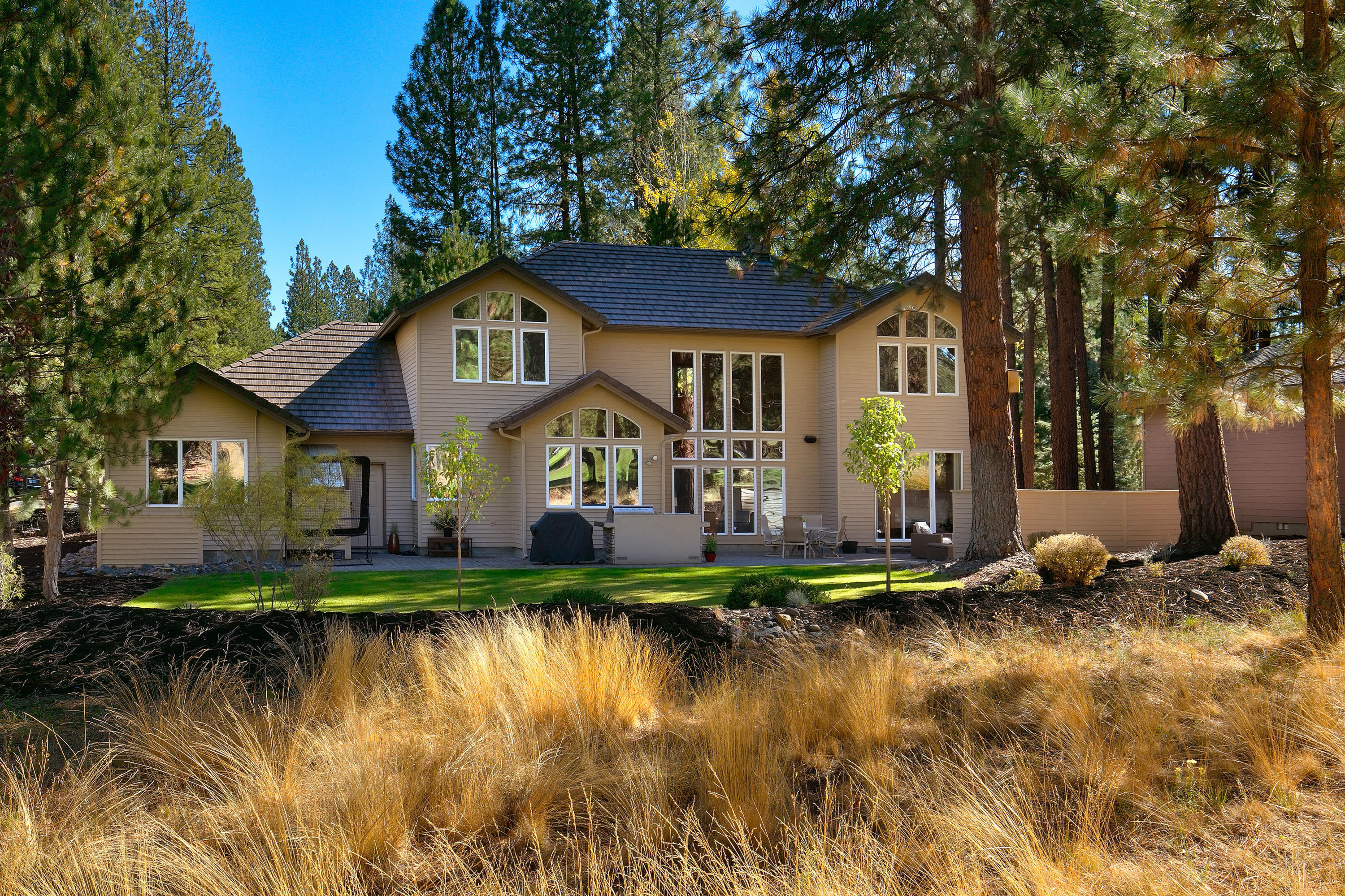 7th Mtn Golf Village - Residential