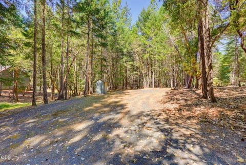 Tiny photo for 255 Janice Way, Merlin, OR 97532 (MLS # 220224141)