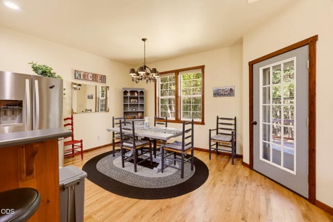 Tiny photo for 255 Janice Way, Merlin, OR 97532 (MLS # 220224141)