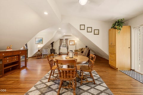 Tiny photo for 255 Janice Way, Merlin, OR 97532 (MLS # 220224141)