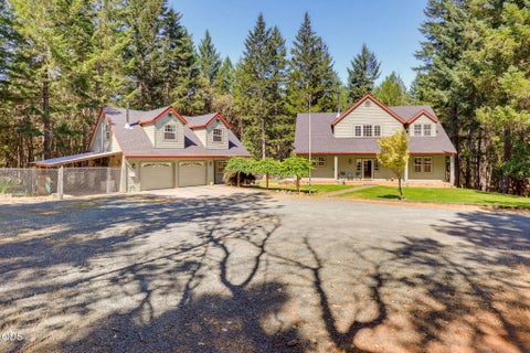 Tiny photo for 255 Janice Way, Merlin, OR 97532 (MLS # 220224141)
